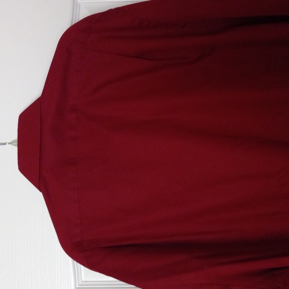 Van Heusen Lux Sateen Style Fitted Shirt (Size: 17" neck; 32-33 waist; Large) - Picture 6 of 11